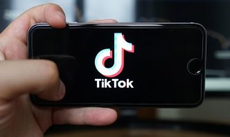 TikTok tryb pełny ekran