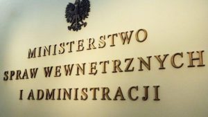 Polacy protestują. Policja prowokuje. Kto tu naprawdę szkodzi państwu?
