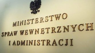 Polacy protestują. Policja prowokuje. Kto tu naprawdę szkodzi państwu?