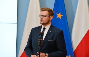 rawo mówi jedno, prokuratura dopisuje resztę